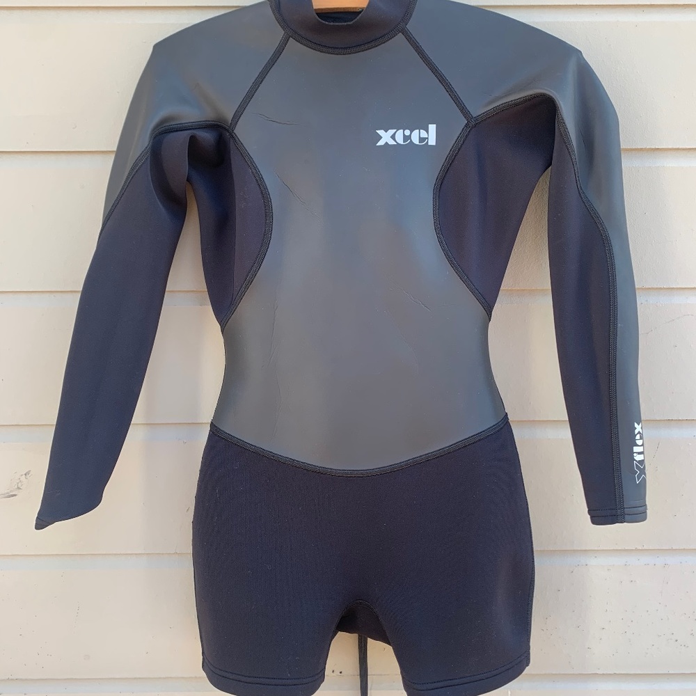 XCEL 2mm Women’s Shorty Wetsuit (style WS2211U4) Sz 4